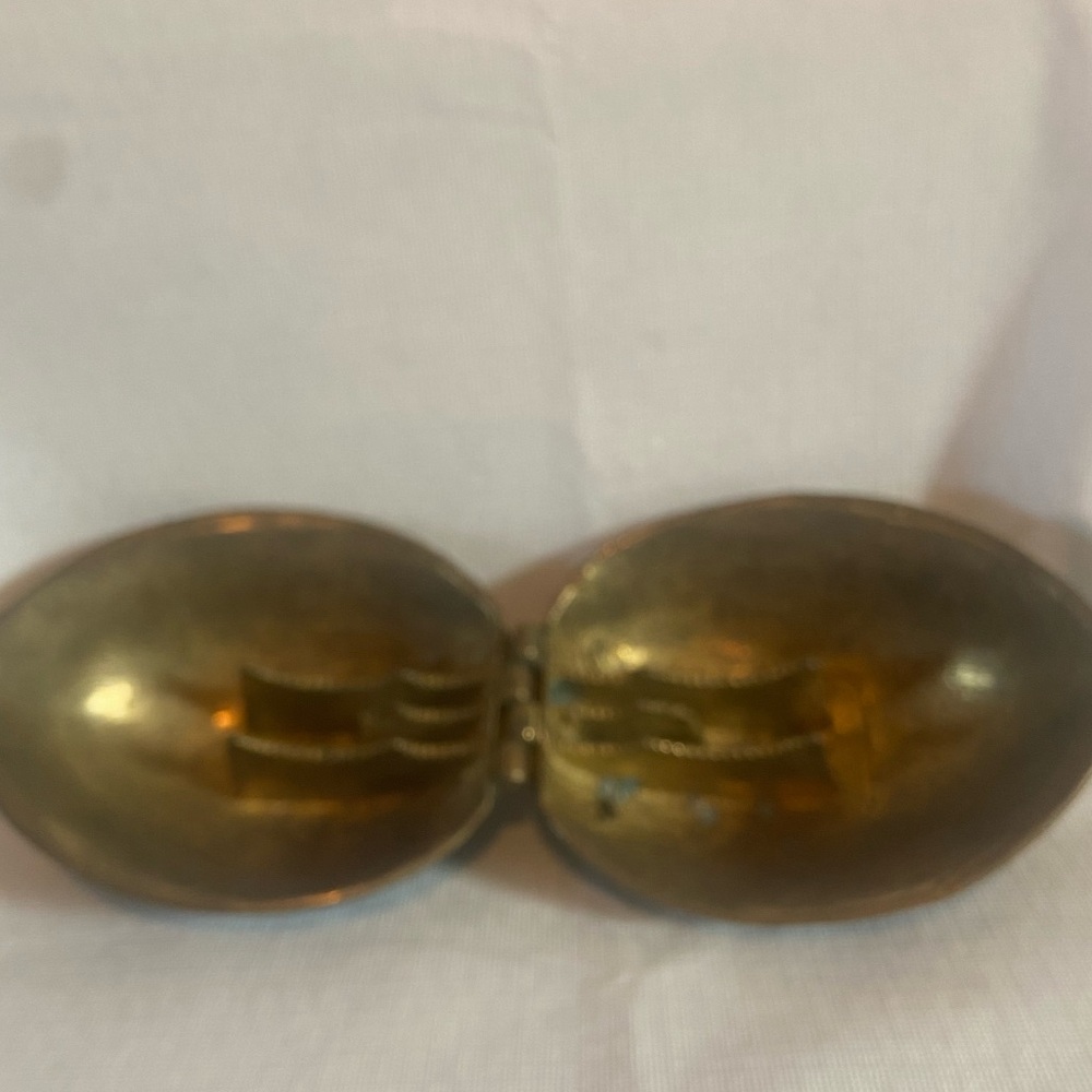 Vintage Mid-Century Heavy Solid Brass Nut Cracker Realistic Walnut Shape Hinged - Picture 4 of 7